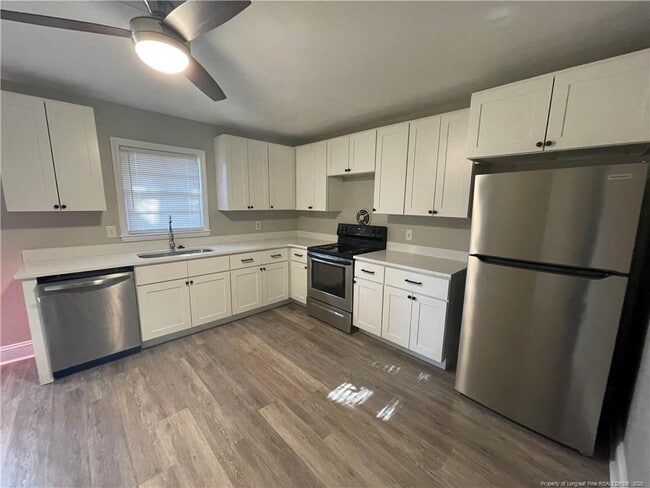 Building Photo - 216 Park St