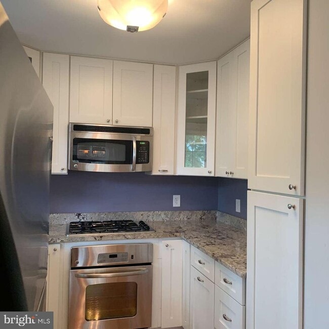 Building Photo - 3432 Martha Custis Dr