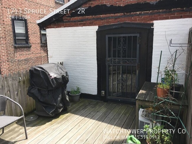 Building Photo - 1713 Spruce St