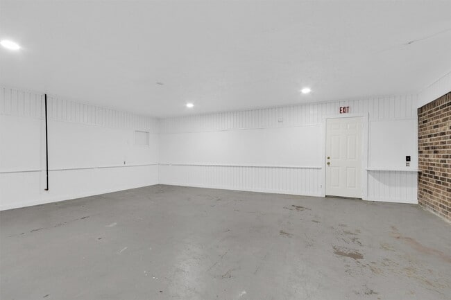 Building Photo - 21630 Punkin St