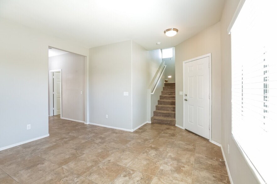 Building Photo - 7907 S 50th Ln