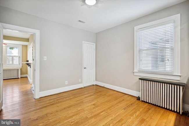 Building Photo - 1114 21st St S