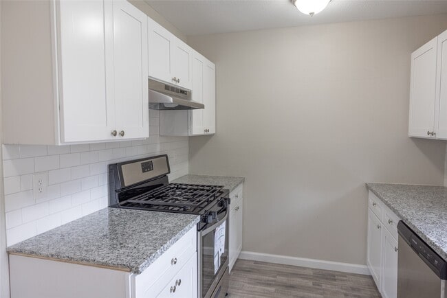 Building Photo - 19918 Bambiwoods Dr