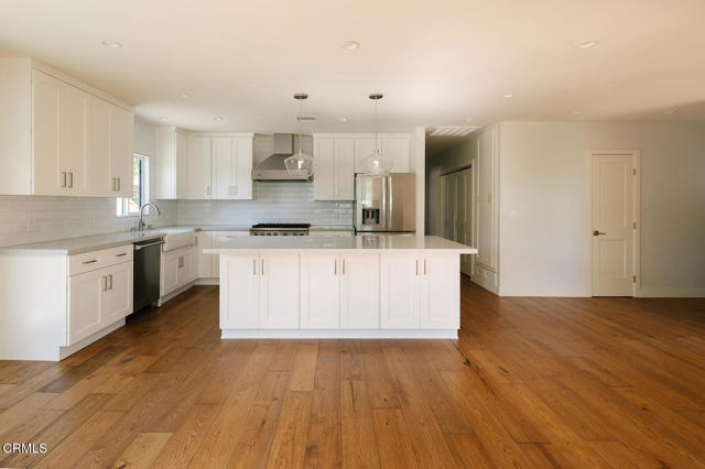 Building Photo - 5447 Rock Castle Dr