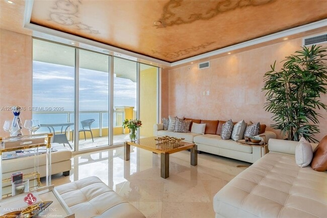 Building Photo - 17875 Collins Ave