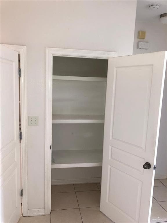 Building Photo - 14 Scottland Dr