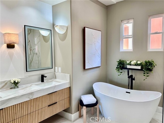 Building Photo - 1 Lucania Dr