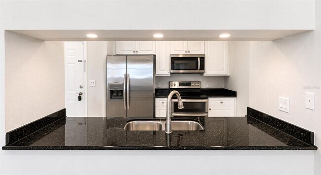 Building Photo - 1064 N Tamiami Trl