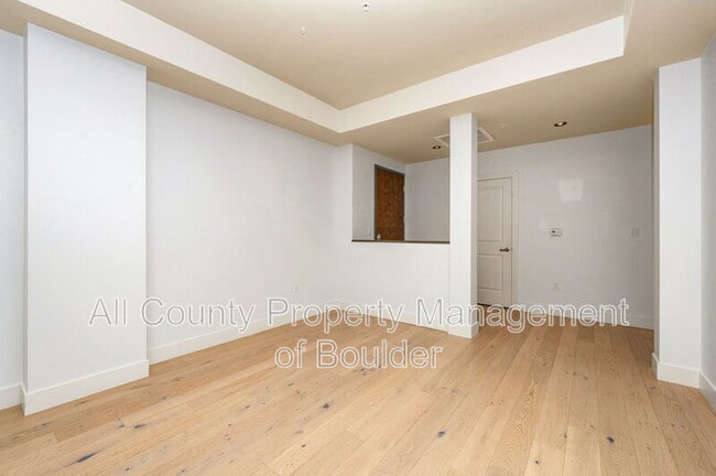 Building Photo - 3401 Arapahoe Ave