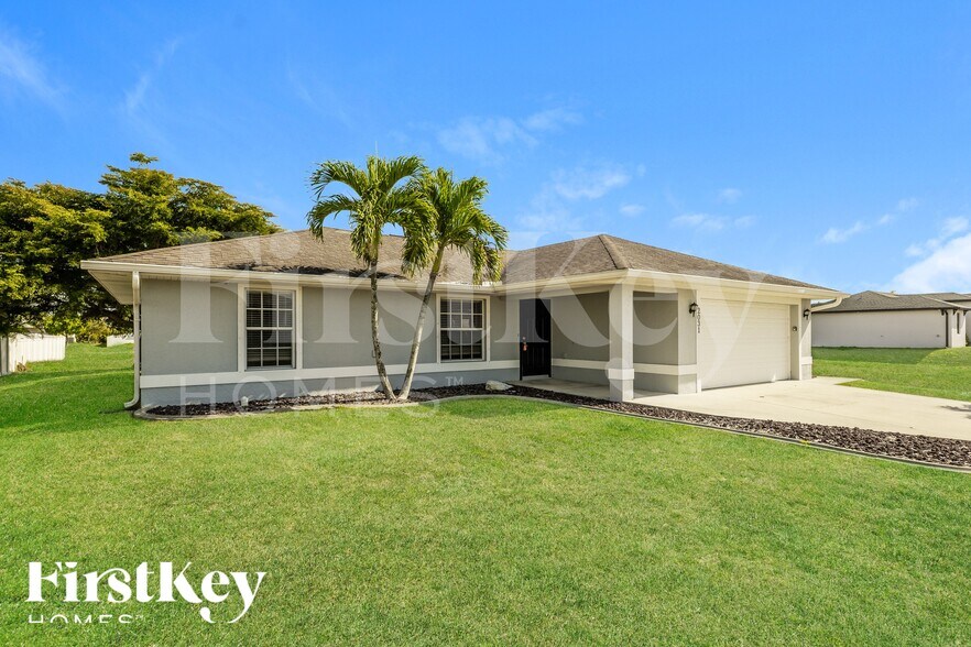 Building Photo - 2031 NE 9th Pl