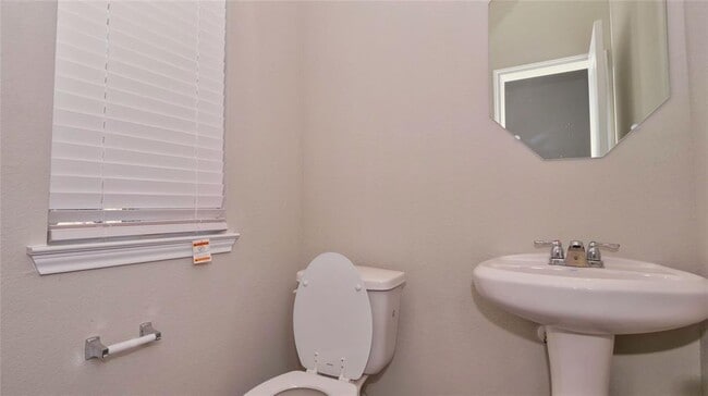 Building Photo - 3524 Cannon Dr