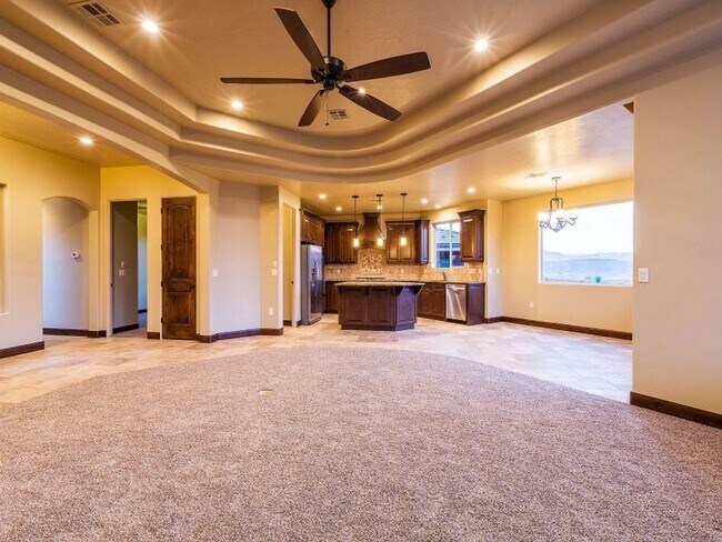 Building Photo - Tenaya Sands Dream Home.