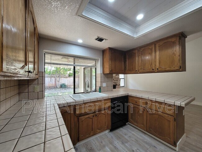 Building Photo - 5108 Parque Vista Way