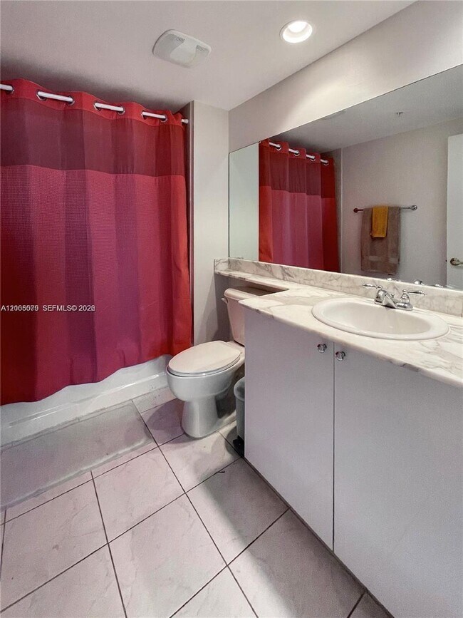 Building Photo - 18800 NE 29th Ave