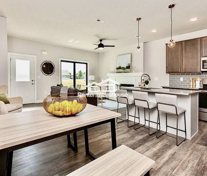 Building Photo - 3624 NE Marissa Ln