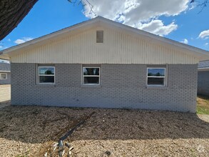 Building Photo - 1726 E Dartmouth St