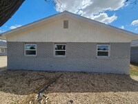 Building Photo - 1726 E Dartmouth St