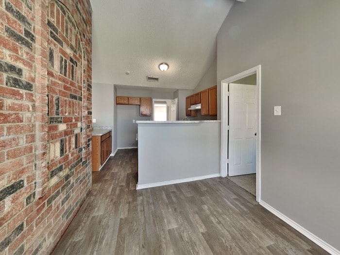 Building Photo - 3014 Pepperidge Dr E