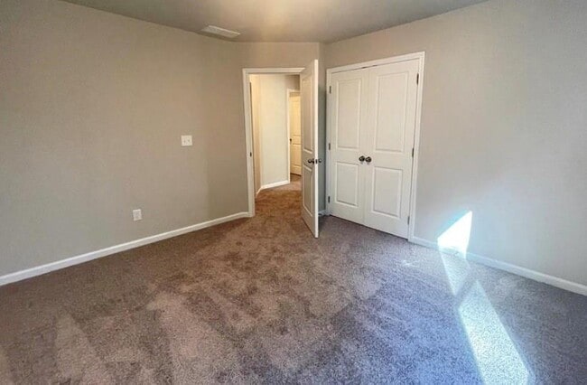 Building Photo - 111 Millers Ln