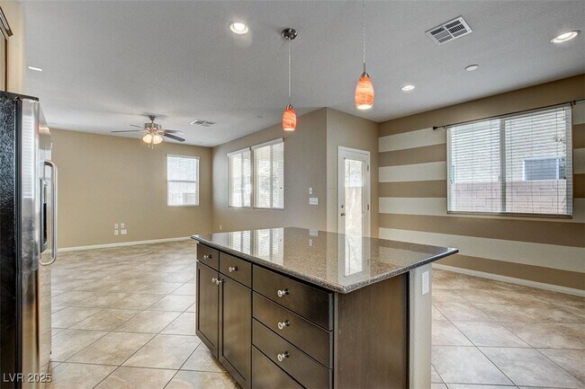 Building Photo - 10984 Sardinia Sands Dr