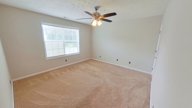 Building Photo - 300 Waterdown Dr