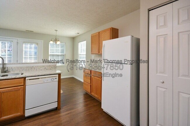 Building Photo - 905 Reedy Way