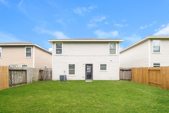 Building Photo - 17322 Wigeon Way Dr