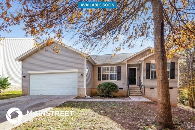 Building Photo - 205 Markham Dr