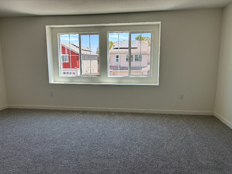 Building Photo - 7804 Forestdale Wy