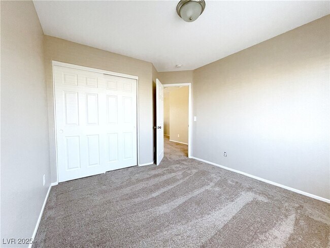 Building Photo - 9070 Vintage Wine Ave
