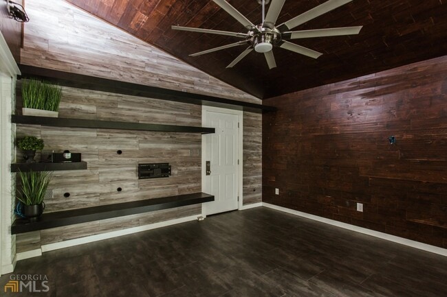 Building Photo - 137 Bristol Woods Dr