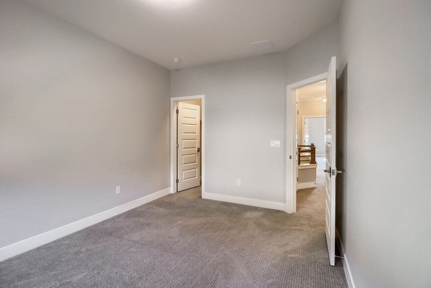 Building Photo - 12243 W Alameda Dr