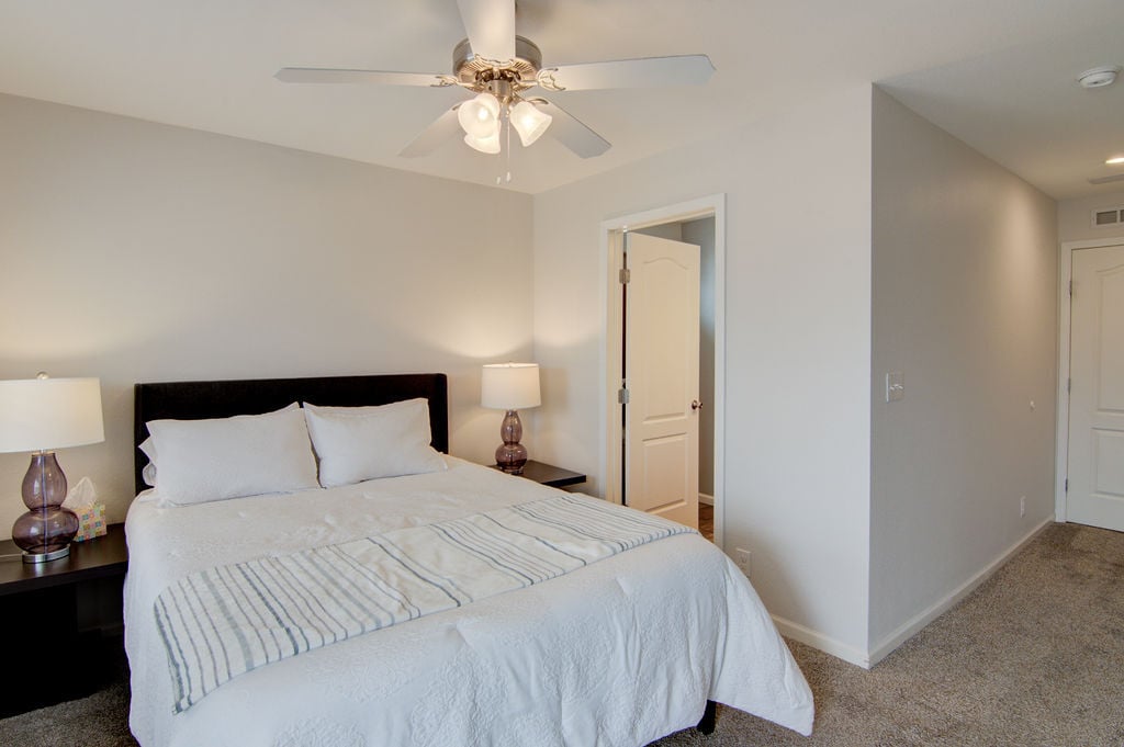 Building Photo - 120 Barnwood Cir