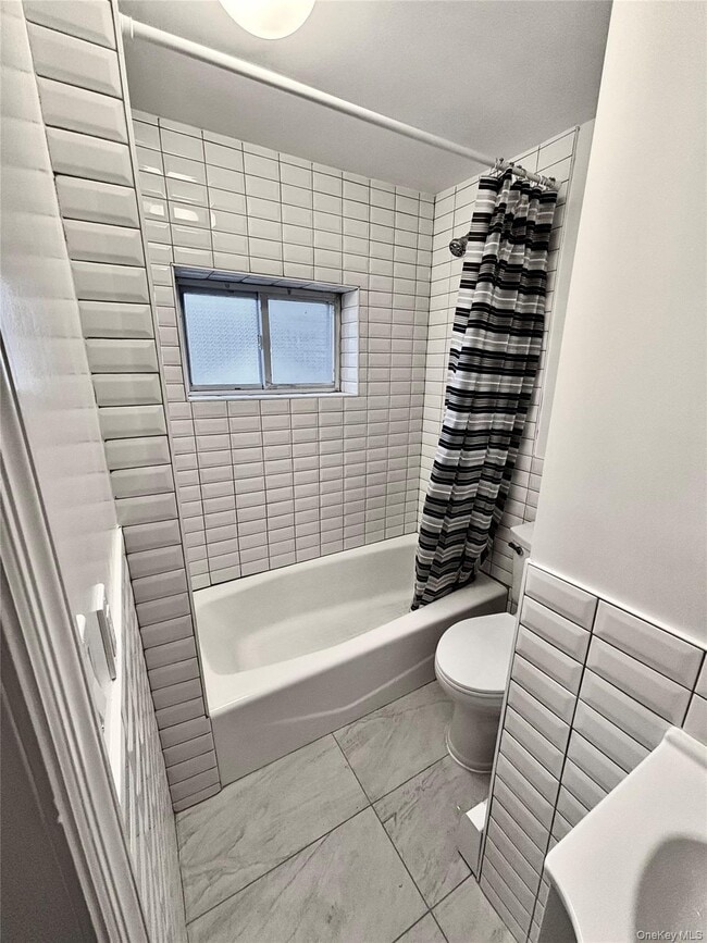 Building Photo - 30 Davis St