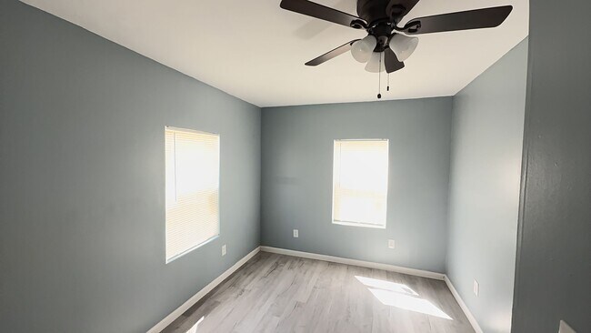 Building Photo - Remodeled 2-bedroom house! 1st Month Free!!
