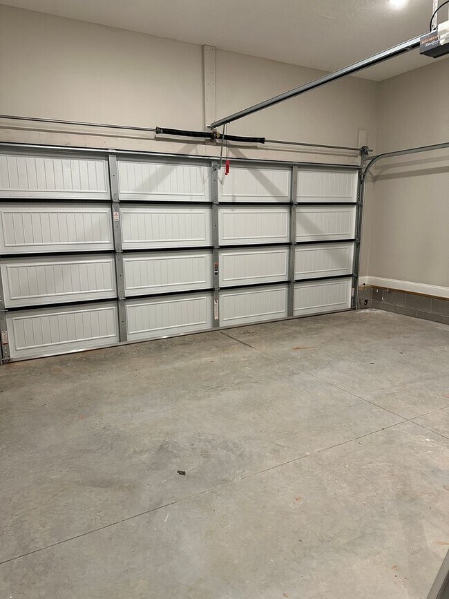 Building Photo - 2760 Cedrus Ave