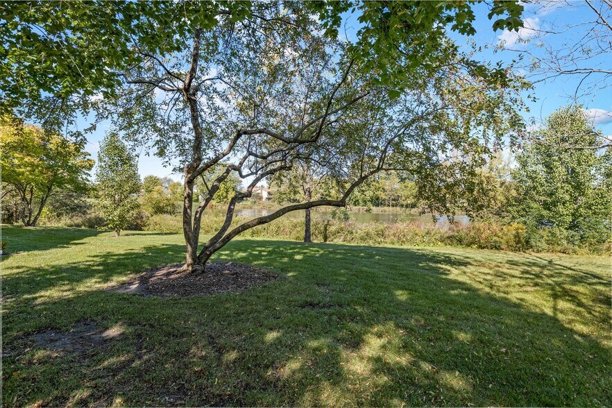 Building Photo - 2344 County Farm Ln