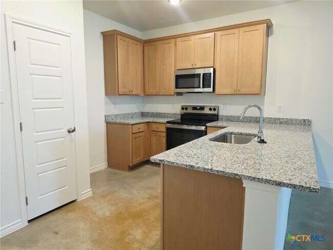 Building Photo - 3805 Sugar Hackberry Trl