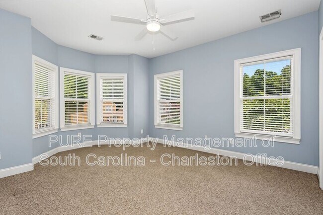 Building Photo - 108 Danielle Ln