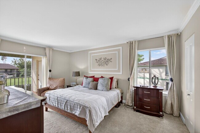 Building Photo - 6485 Chasewood Dr