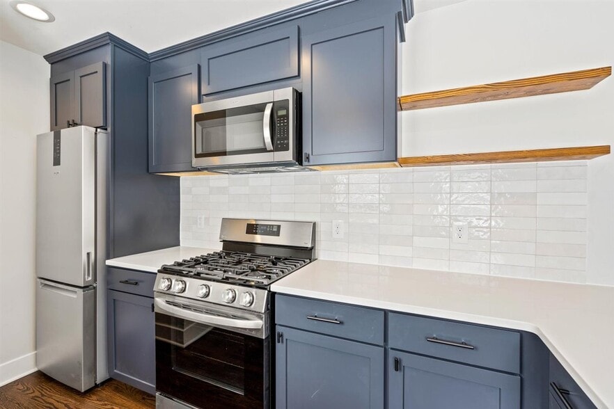 Building Photo - 5527 Linden St