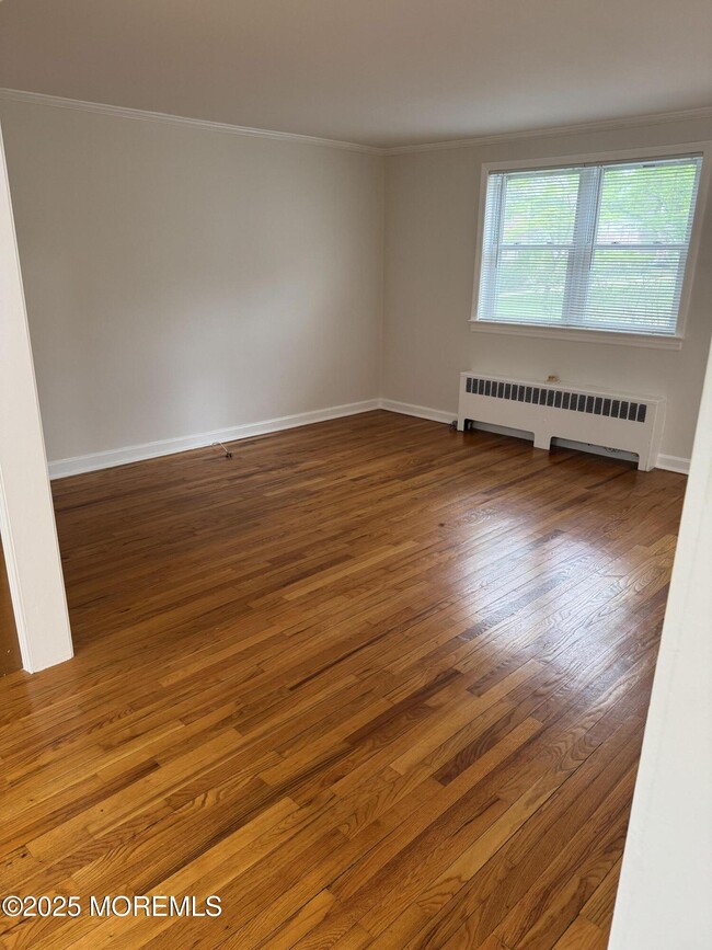 Building Photo - 146 Manor Dr