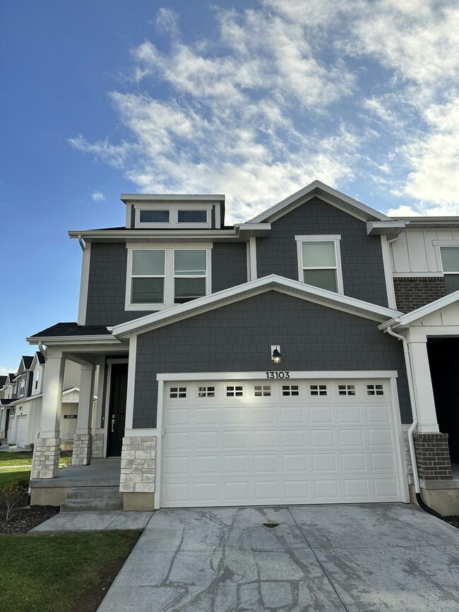 Primary Photo - 13103 Keegan Dr