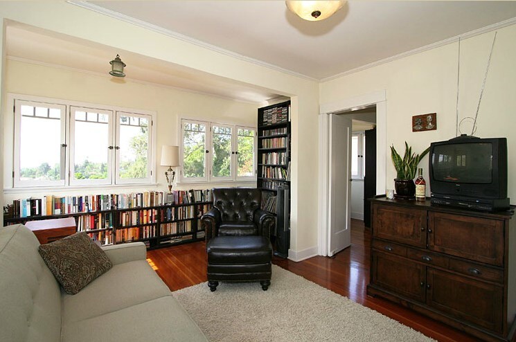 Building Photo - 1608 Cerro Gordo St