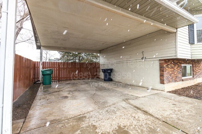 Building Photo - 2205 N 1100 W