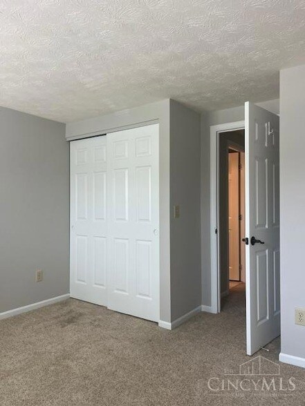 Building Photo - 8059 Hetz Dr
