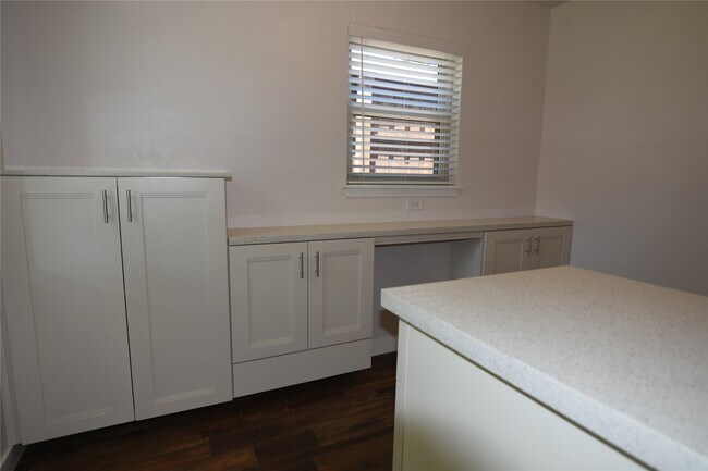 Building Photo - 10511 Eddystone Dr