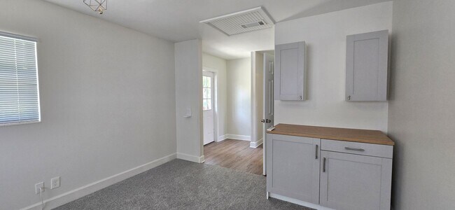 Building Photo - PRICE REDUCTION -Open House 8/2/2025 10:30...