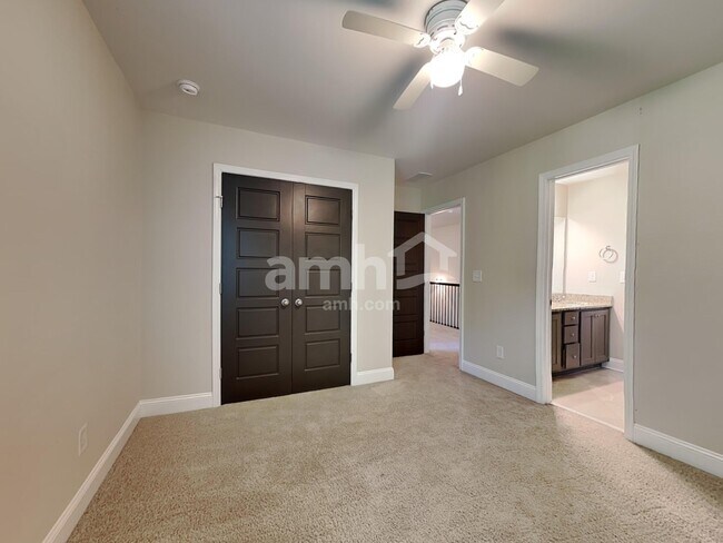 Building Photo - 1857 Bloom Ct