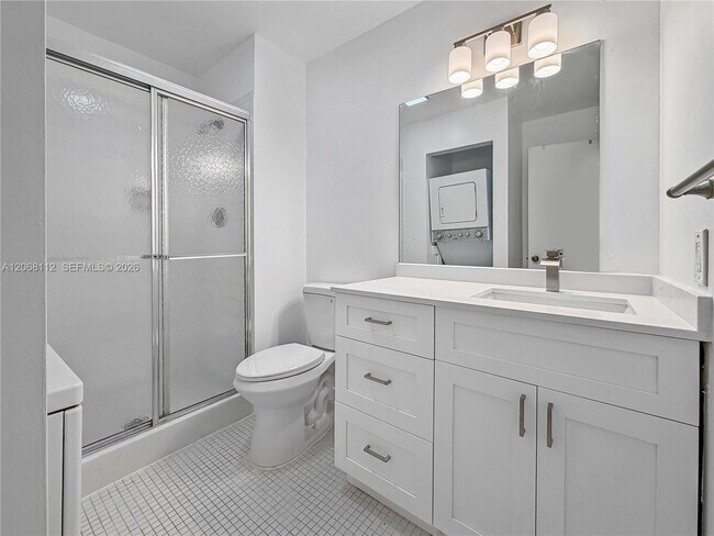 Building Photo - 21785 Cypress Dr
